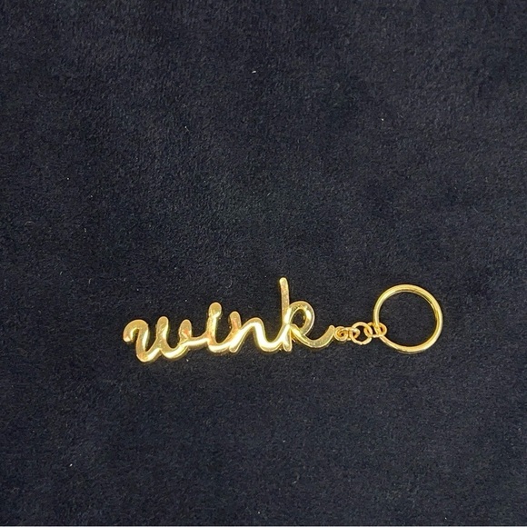 GOLD WINK KEYCHAIN FUN FLIRTY GIFT - Picture 8 of 8